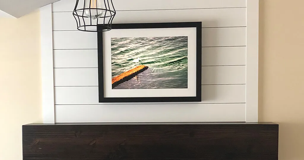 How Josh built a large digital picture frame with a 3:2 aspect ratio which is perfect for all DSLR photographers