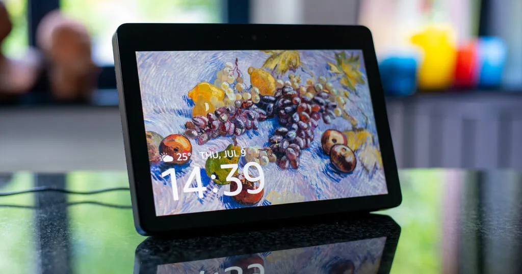 How to use the Amazon Echo Show 10 as a digital picture frame (Product Review and User Manual)
