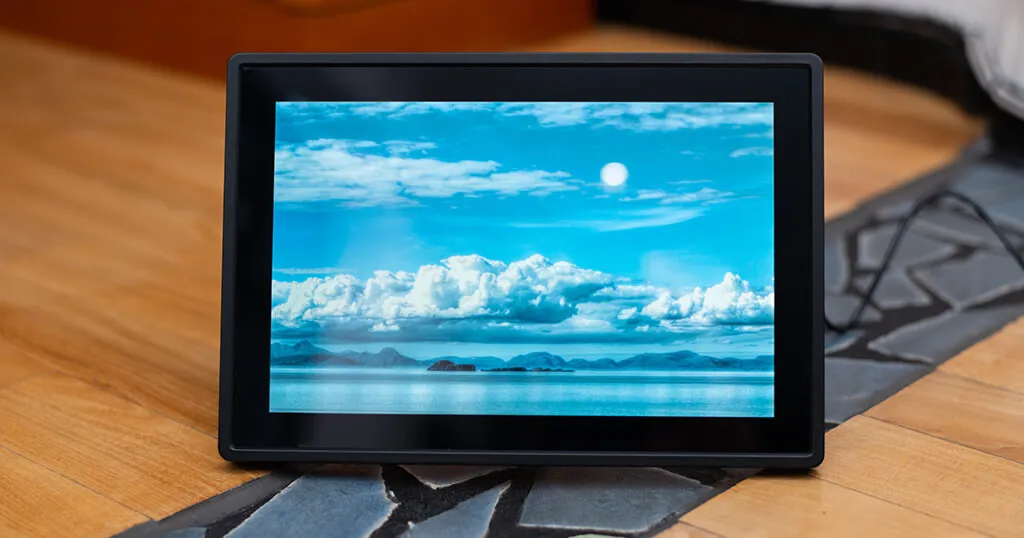 My review of the Feelcare 10.1-inch WiFi Touchscreen Digital Photo Frame