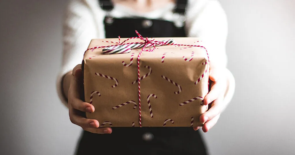 Which digital picture frame makes the best present?