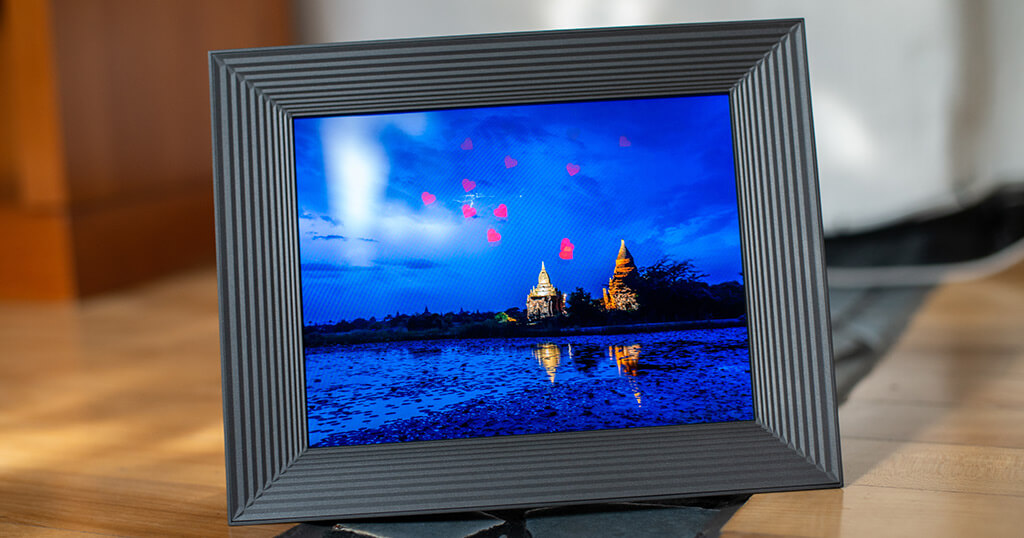 The Aura Mason digital picture frame with the Gift Setup feature to upload images even before the box is opened 13 The Aura Mason digital picture frame with the Gift Setup feature to upload images even before the box is opened 13
