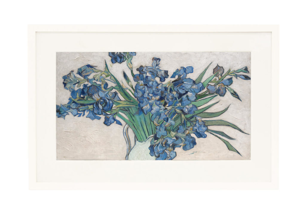Experience the world of art with a Canvia Art Frame 3